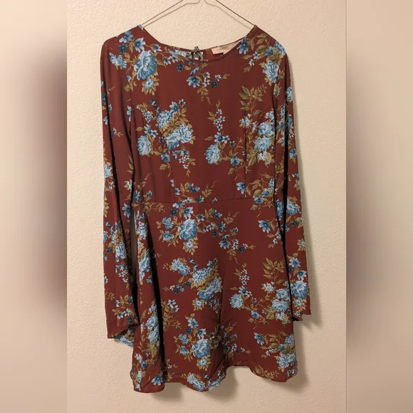 Forever 21 Floral Long Sleeve Dress